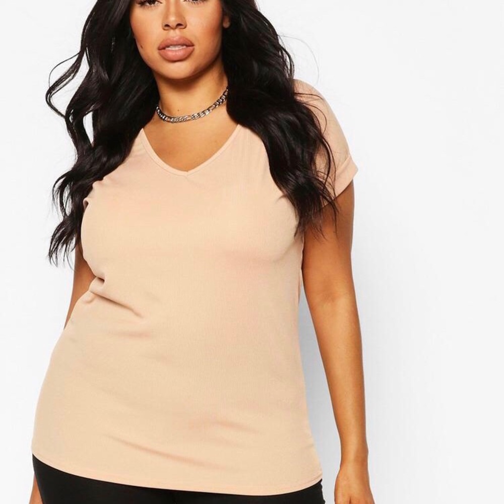 Boohoo Plus Nude basic rib T-shirt US size 22